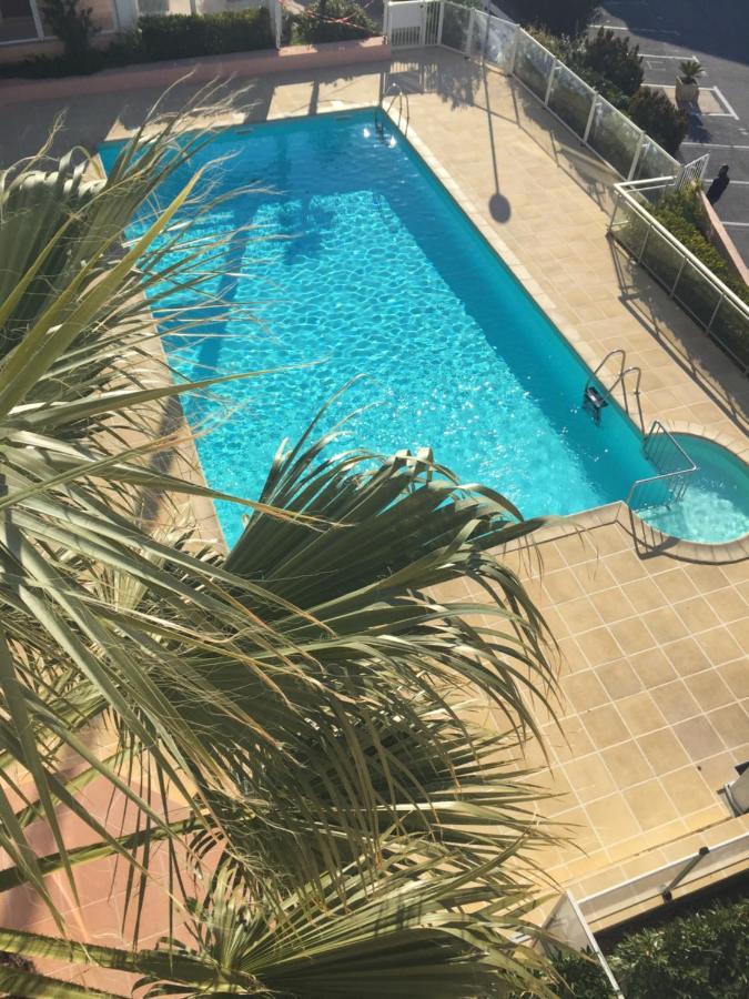 Face A La Mer Avec Piscine A Sete Exterior photo